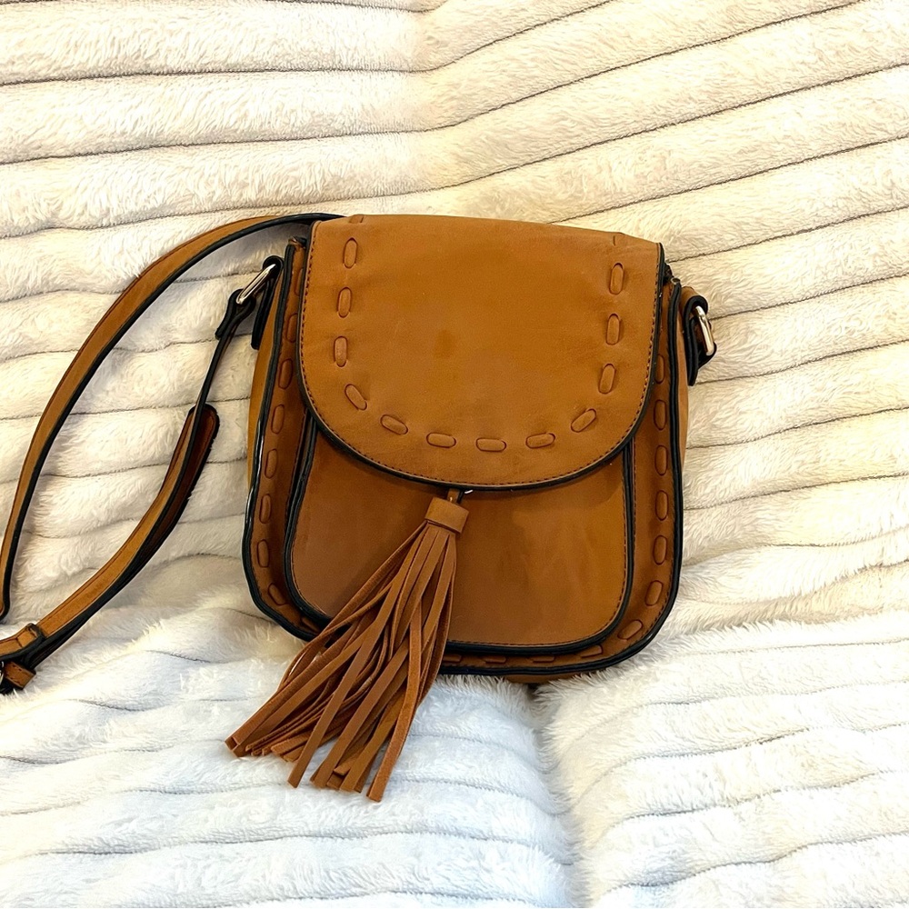 Women's Tan Saddle Crossbody Bag with Tassel Detail